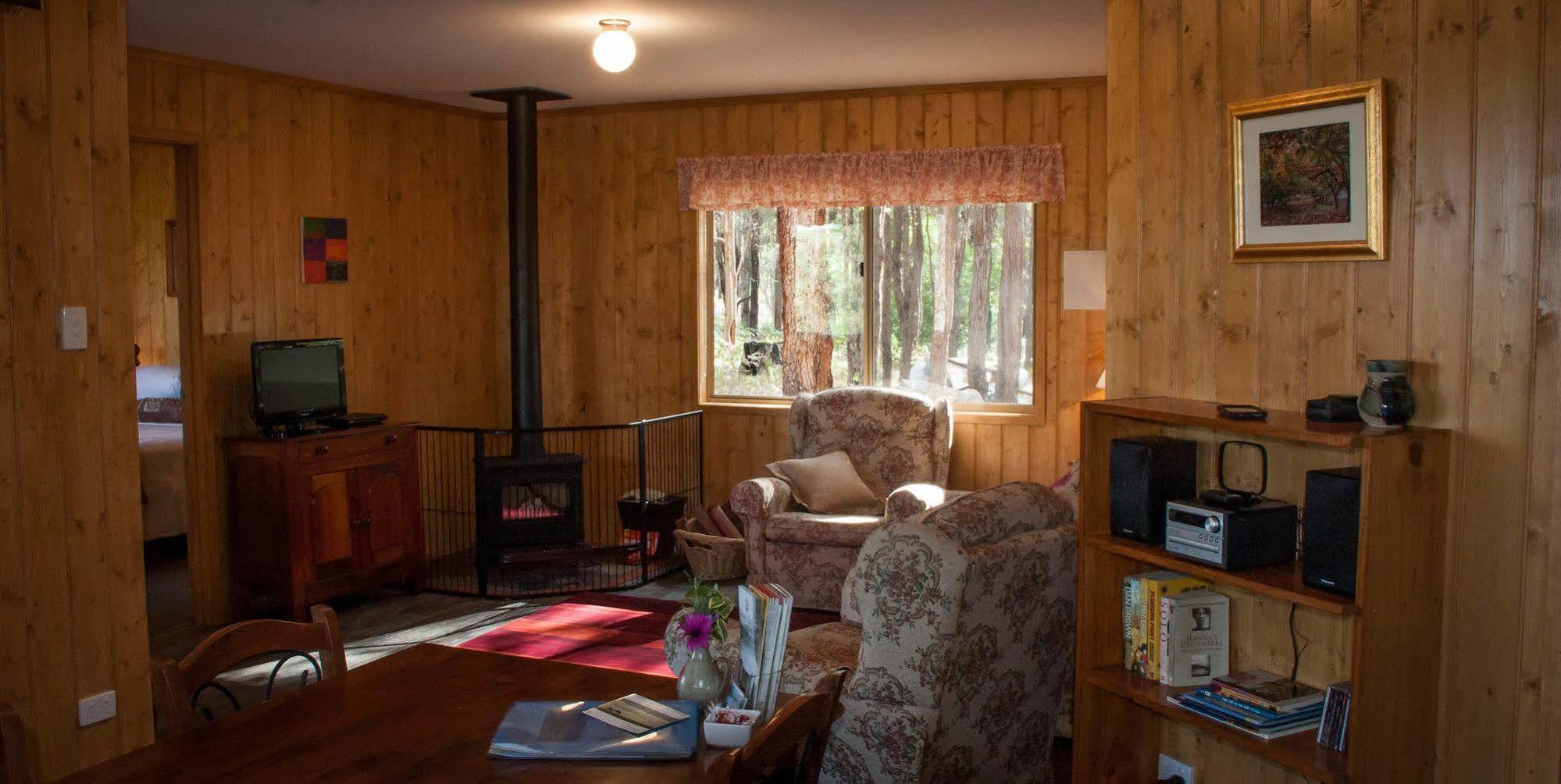 Balingup Heights Hilltop Forest Cottages Extérieur photo