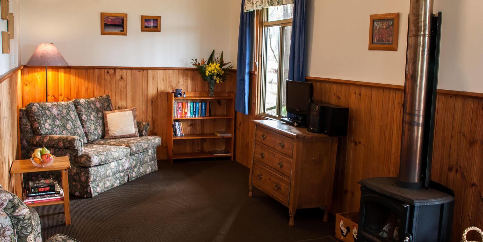 Balingup Heights Hilltop Forest Cottages Extérieur photo