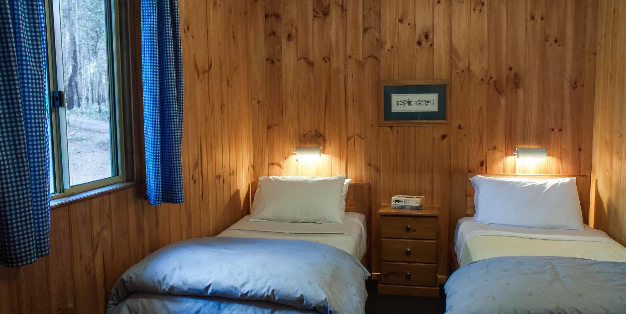 Balingup Heights Hilltop Forest Cottages Extérieur photo
